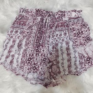 Lulus patterned shorts